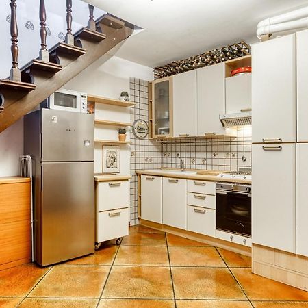 Piazza Maggiore Duplex Apartment By Wonderful Italy Bologna Bagian luar foto